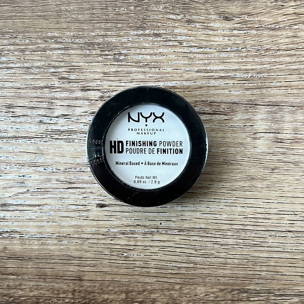 ❗️LAST 1❗️🤎5 For $25🤎 NYX High Definition Pressed Finishing Powder Mini